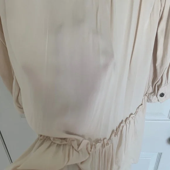 Cream Ruffled Hem Dress - Picture 6 of 7